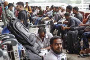 Labour Recruitment from Bangladesh to Malaysia: Syndicate wins, migrants suffer, country loses